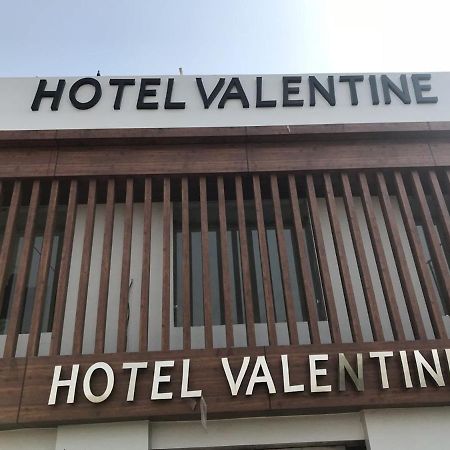 Hotel Valentine Muzaffarnagar Extérieur photo